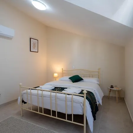 Charming 3-bed Duplex With Stunning Sea View Lejlighed *