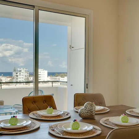 Charming 3-bed Duplex With Stunning Sea View Appartamento Larnaca