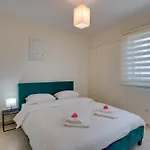 Charming 3-bed Duplex With Stunning Sea View Appartement *