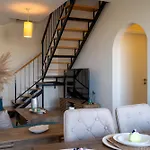 Charming 3-bed Duplex With Stunning Sea View