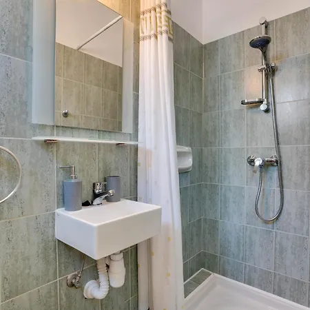 아파트 Charming 3-bed Duplex With Stunning Sea View