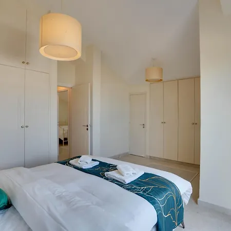 Charming 3-bed Duplex With Stunning Sea View Apartament Larnaca