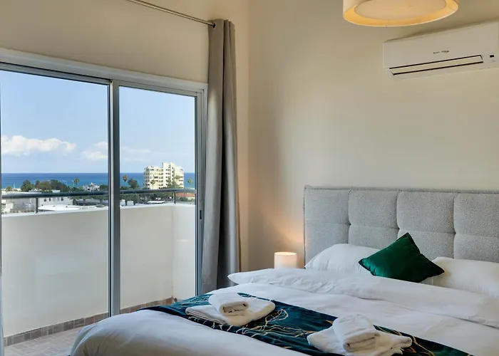 Charming 3-bed Duplex With Stunning Sea View * Larnaca