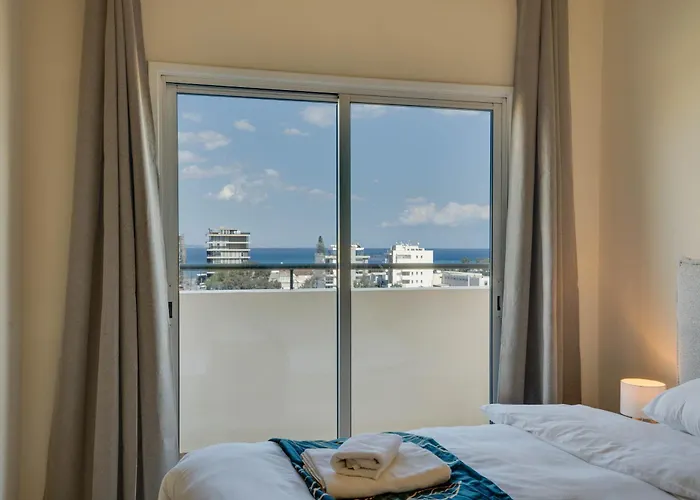 Charming 3-bed Duplex With Stunning Sea View Appartement