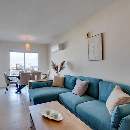 Charming 3-bed Duplex With Stunning Sea View Apartament Larnaca