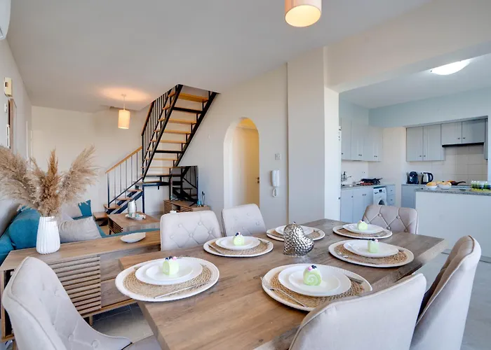 Apartament Charming 3-bed Duplex With Stunning Sea View *